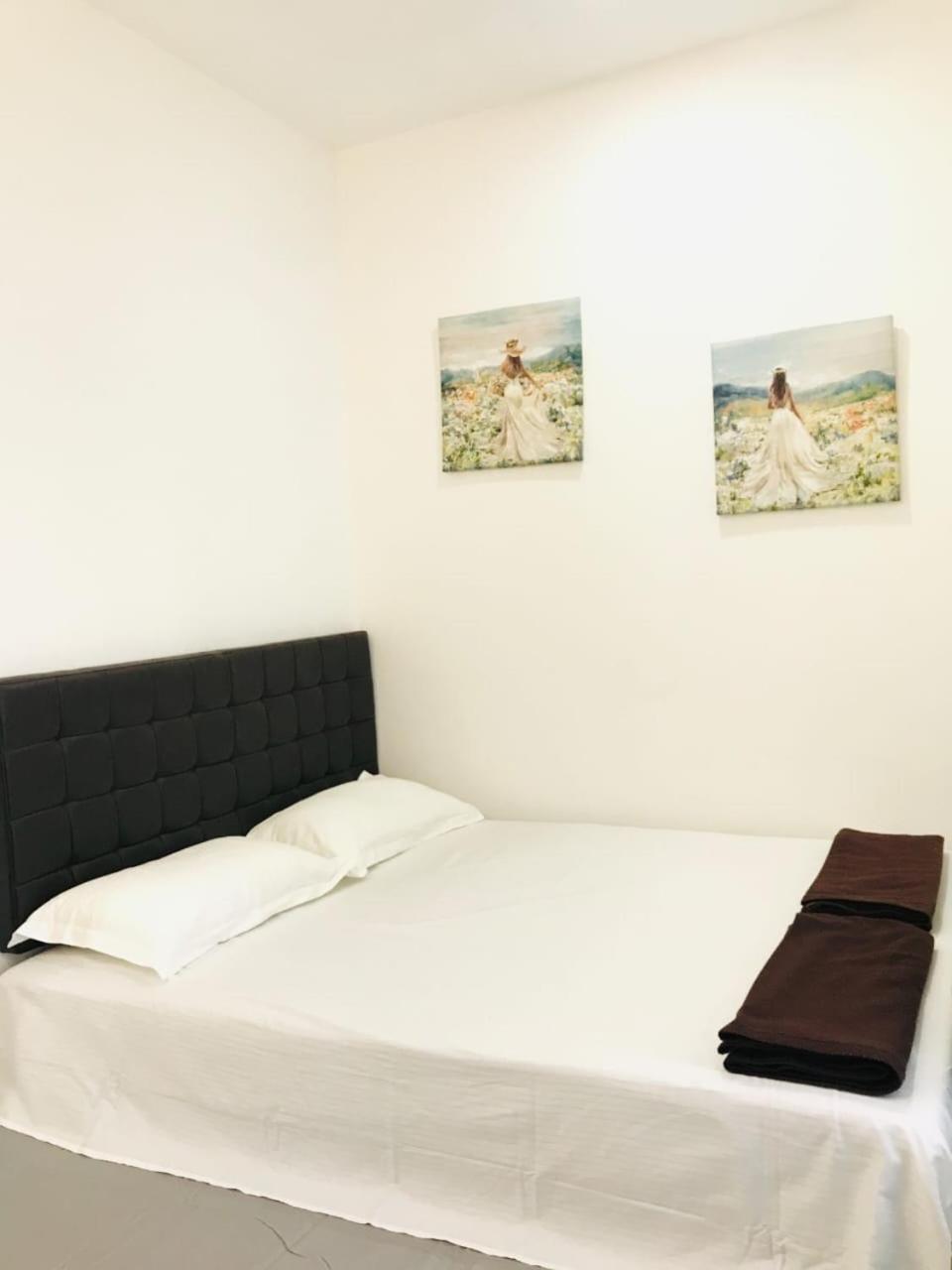 The Lobo'S Inn Pirmed Экстерьер фото